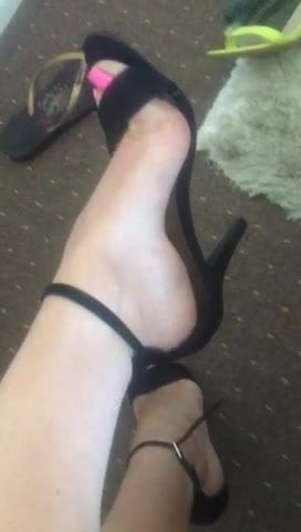 Shoe play