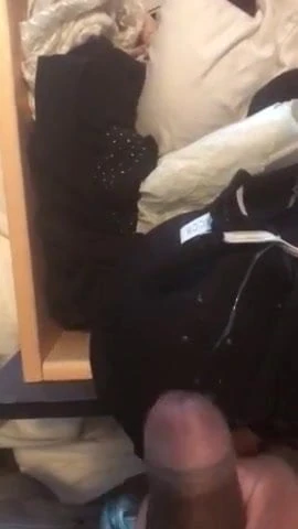 Nice cumshot on her bra