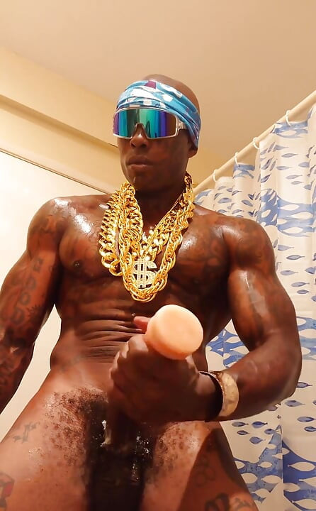 BBC Worship Hallelujah Johnson ( Wardell Fouse Busting on Puff ) Tall Dark Chocolate Muscles Tattoos Hairy BBC Hallelujah Johnso