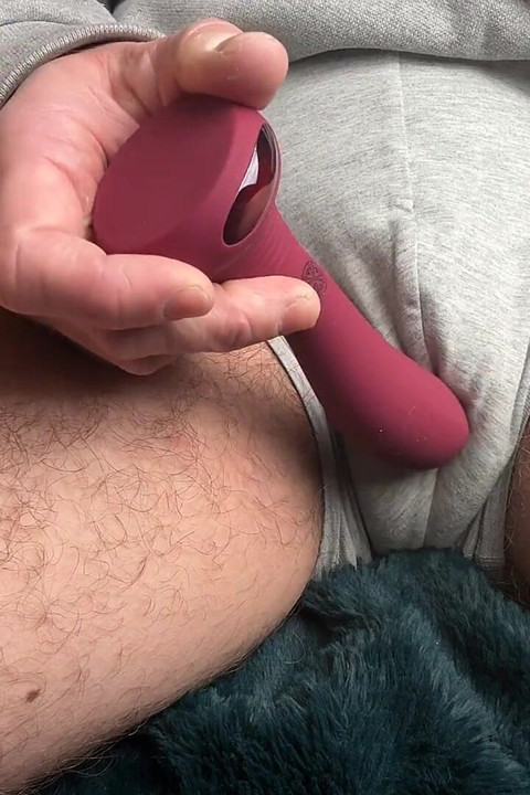 Close-up of Hairy Ftm Wanking, Cumming and Squirting