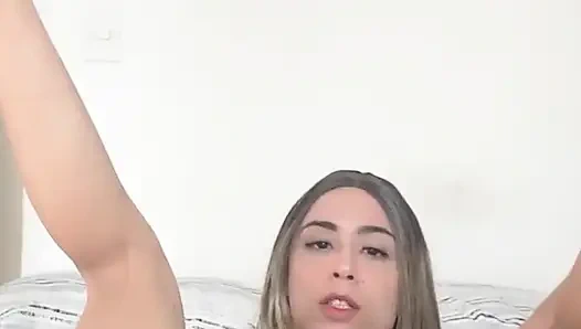 Skinny Girl Crazy for You to Come Eat Her