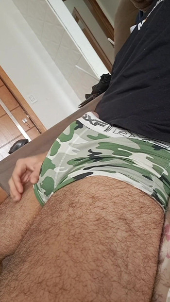 Захоплюючий момент від "Струшування пляшечки до тих пір, поки в кінці не вийде молоко"