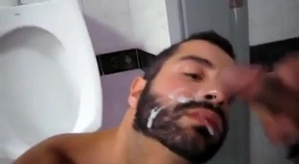 BBC facializes guy in the gym bathroom