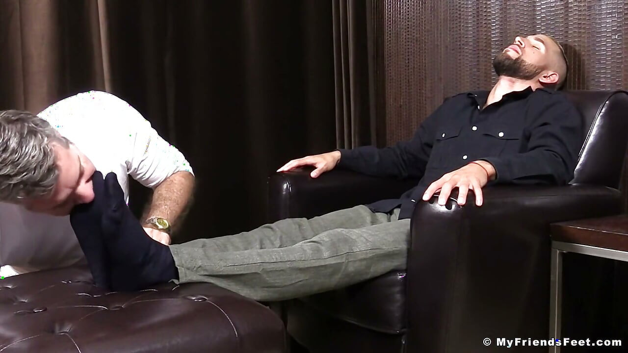 Bearded Stud Tino Gets Foot Worshiped