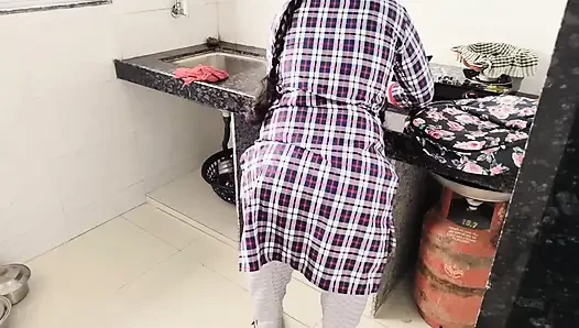 Hintli üniversiteli kız ilk kez seks videosu