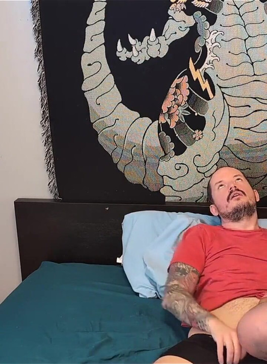 Muscle Bear Rides Massive Dick