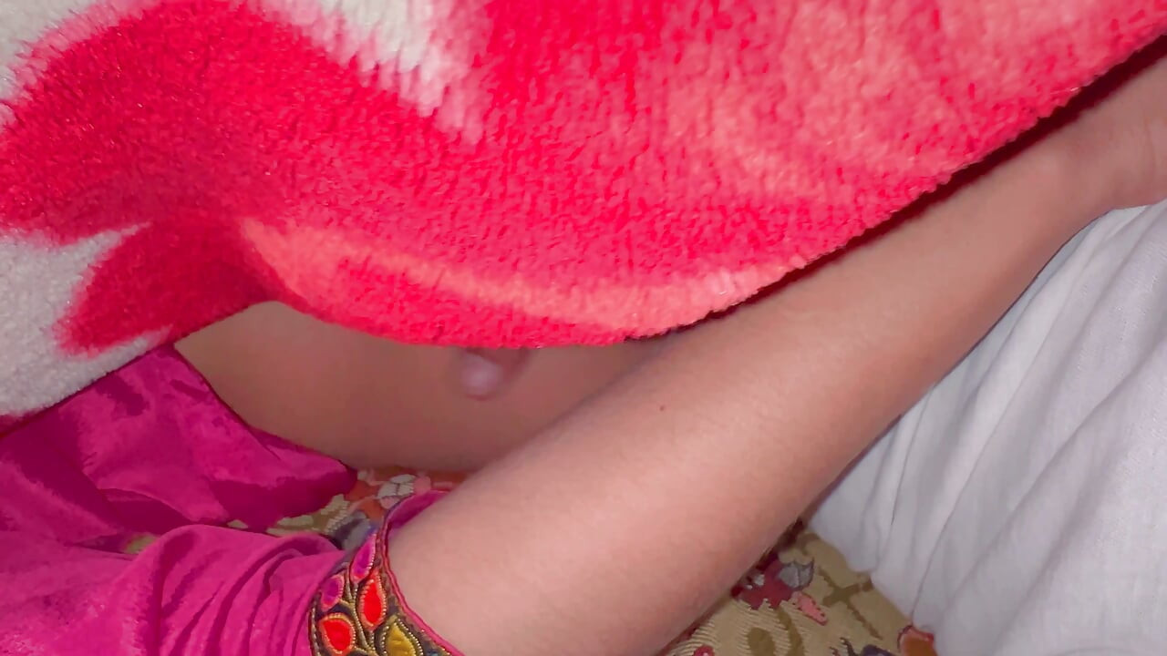 Desi Bhabhi Ki Chudai Hindi Urdu Video