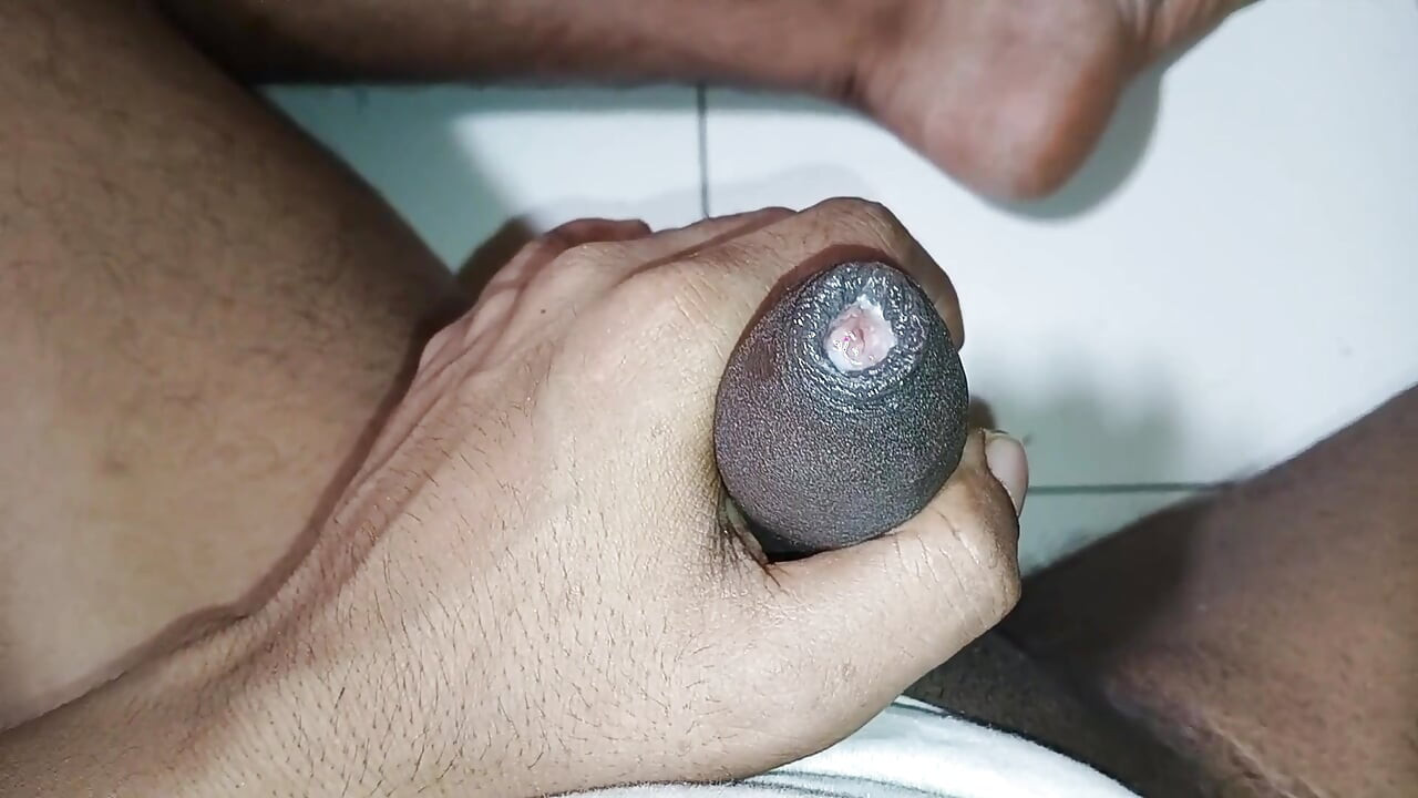 Wielki różowy kutas powoli z bliska