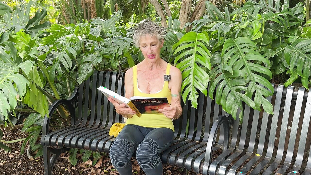 Minha leitura do meu livro erótico - "de This Night, Forever More"