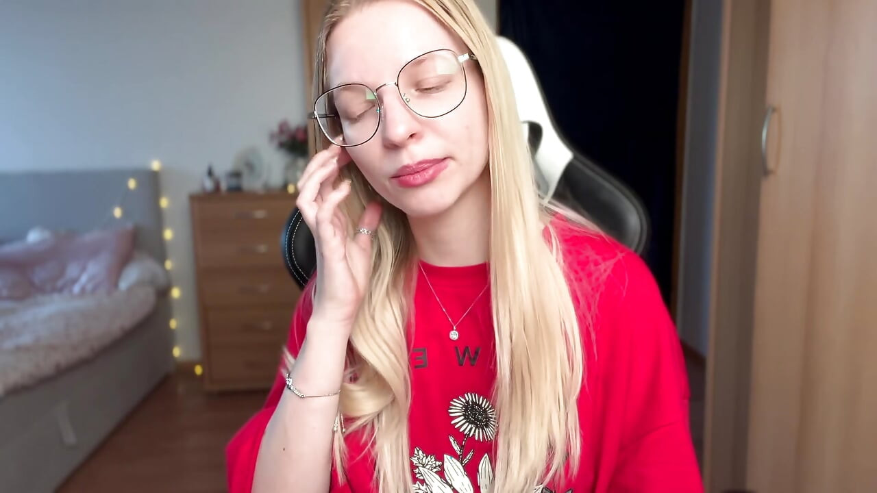 How to Manipulate Him to Send You Cash Findom