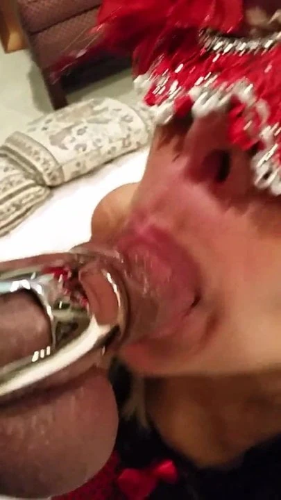 AMATEUR SUCK IN CHASITITY