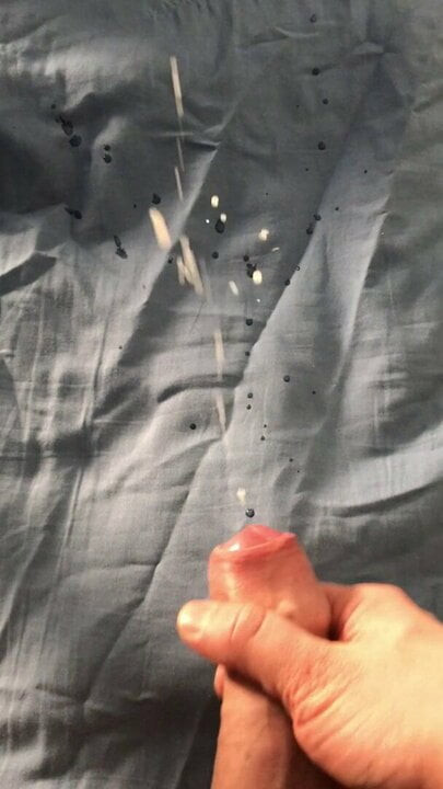 Splattering cum everywhere