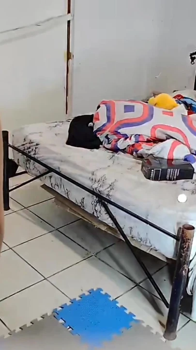 来自“胖妈妈胖美女玩弄厚假阳具的幕后花絮 第3部分”的精彩时刻
