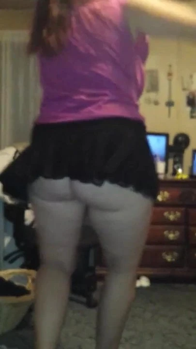 Skanky BBW Dancing & Shaking Her Fat Ass & Titties 5