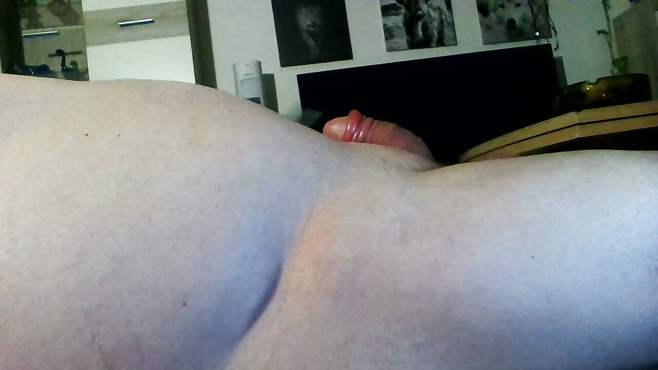 pumped cock cums