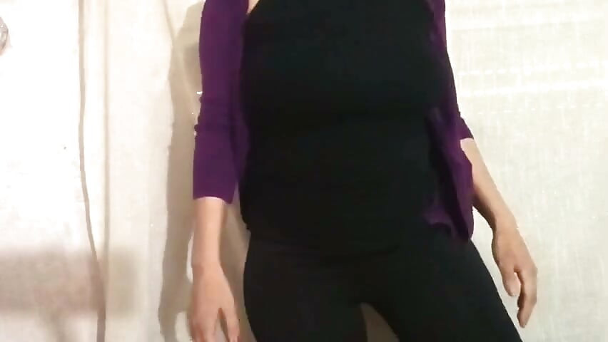 I warm up my cuckold