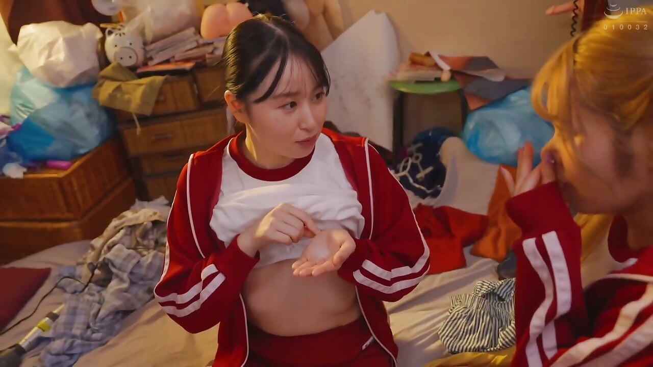 이 방은 내 가랑이 따먹기 이웃 소녀와 그녀의 친구들을 만든다... Ng 더티 룸, 체인이 서로 질싸! 챕터 2
