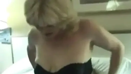 Cuckold milf - istri yang selingkuh