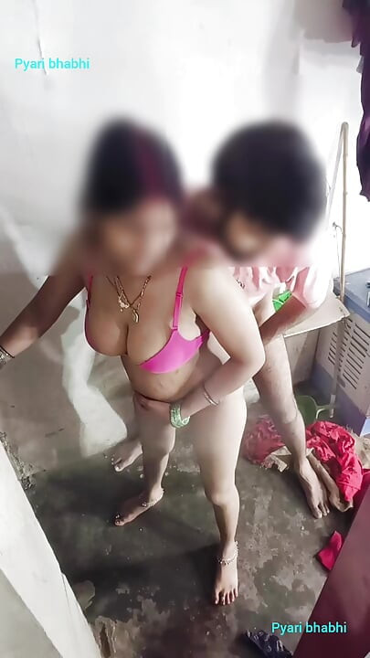 Ass pussy fucking cock sucking pussy sucking breasts sucking milk from the breast and sitting on the cock in doggy style and lying straight on Hindi audio