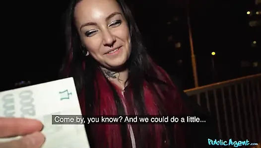 Публичный агент - татуированная плохая девушка Sharlotte Thorne обожает свежий хуй