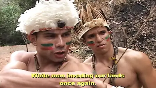 Jovem guerreiro masai encontra estudante e eles se fodem com força e profundamente