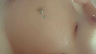 Pregnant n horny in bath