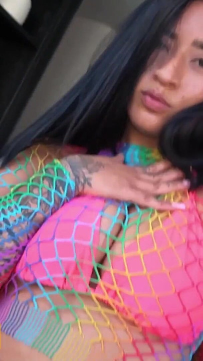 Eu ajudei essa MILF LATINA a se tornar famosa de maneiras que seu MARIDO nunca poderia imaginar | Clipe 2