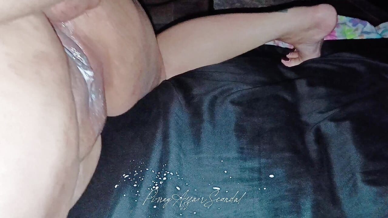 Мокрая и сливочная киска 18-летней филиппинки