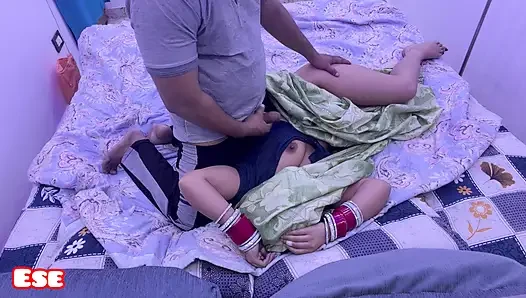 Chachi Ka Kaamsen Badan Dekh Kar Unko Piche Se Pakad Ke Chod Diya