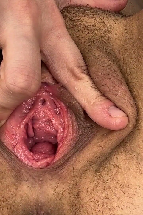 When I Touch and Stretch My Hairy Pussy,i Really Have to Pee