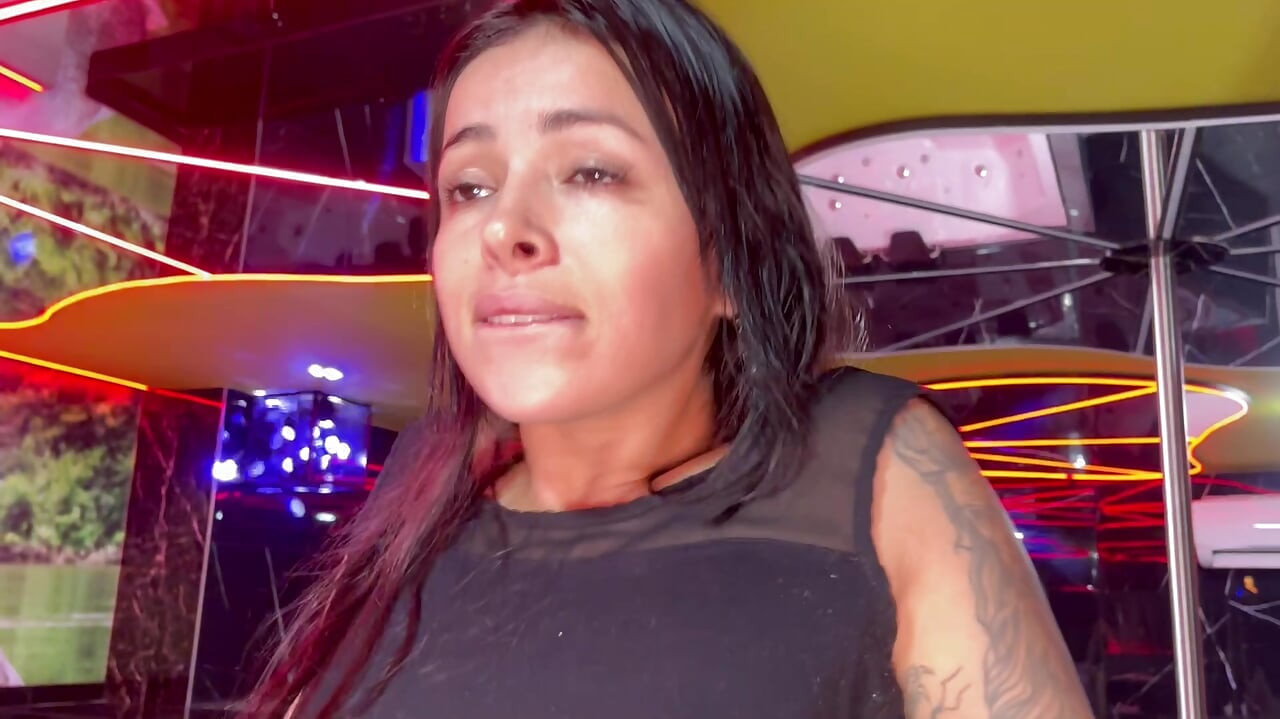 Pregnant sucks a big ass for the first time