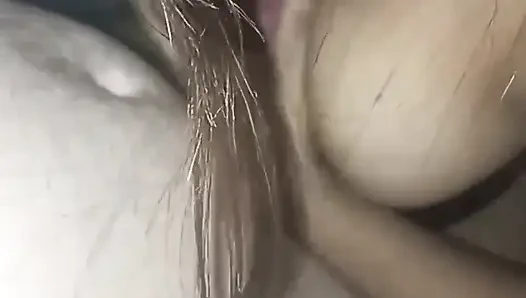 New York'lu ucuz fahişenin tek görevi bu yarağı ve abd'den seninkini emmek