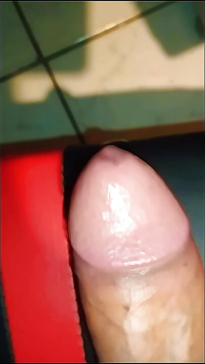 Big-cocked guy spills his load