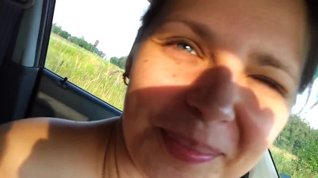 Russian whore suck cock in car