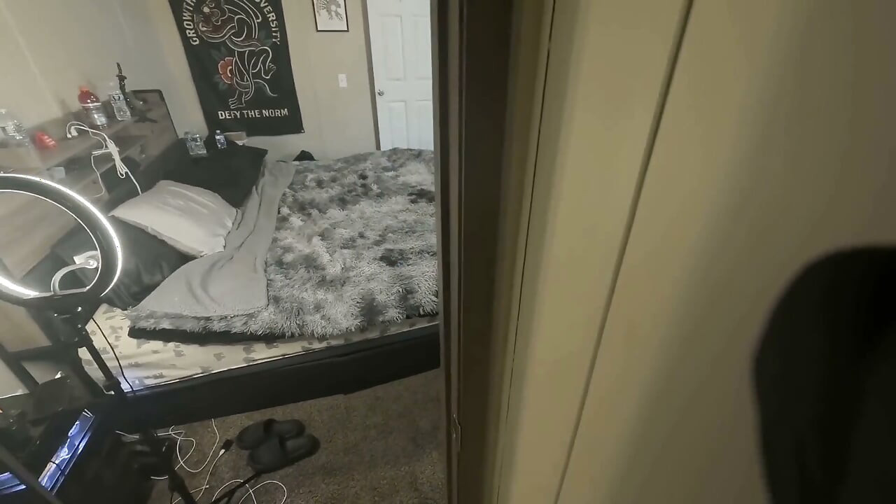 Peeper Creeper Ep 1 Monster in the Closet