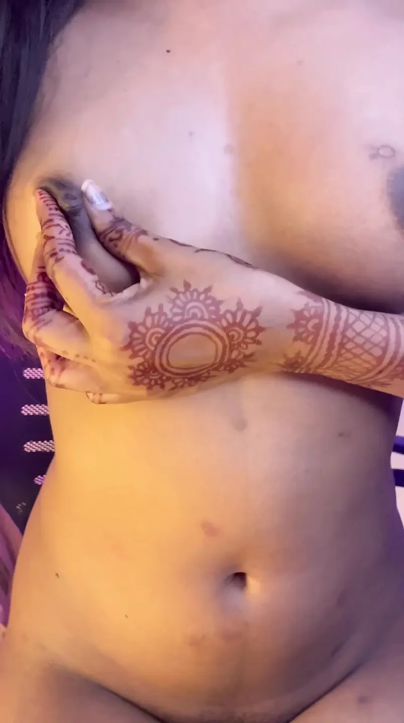 Long Didstance Sex , School girl friend showed her naked body on video call for the first time and is do hard fingering