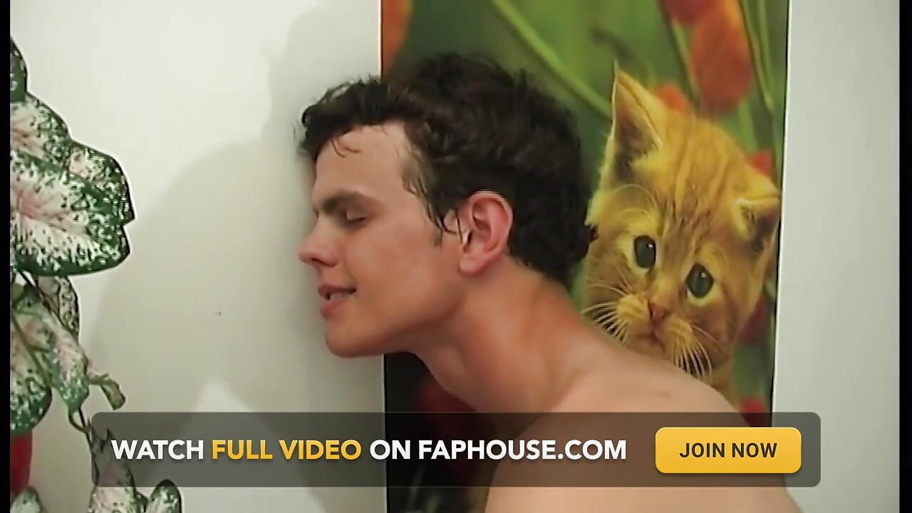 Muscular Blond Hunk Thoroughly Enjoys Deep Passionate Rimming