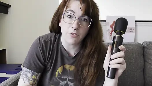 NSFW Review of the Led Display Vibrating Wand Pro Compact From Funzze