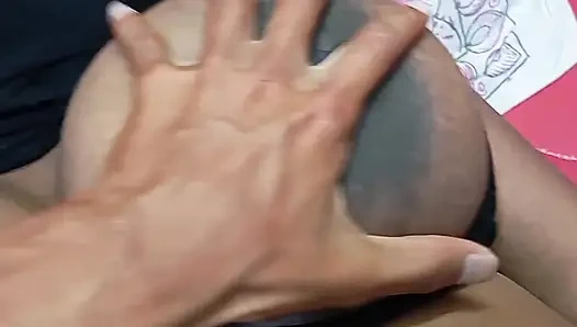 Indische tante mit dicken möpsen fickt mit jungem mann mit großem schwanz