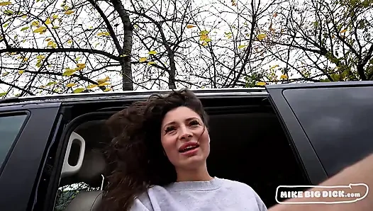 MikeBigDick - mädchen ohne zuhause liebt guten großen schwanz