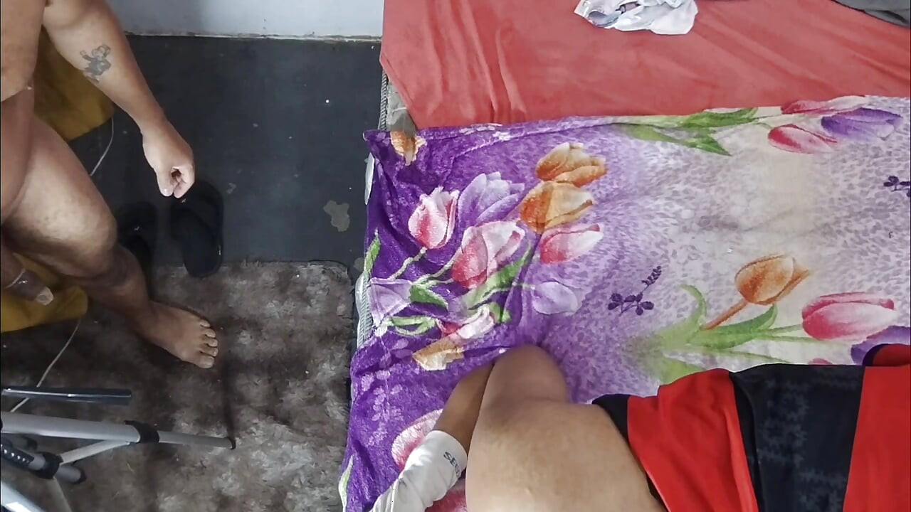Uma slut flamenguista dando cu