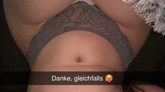 18 year old girlfriend cheats on her boyfriend on Snapchat and lets herself sexting cheating