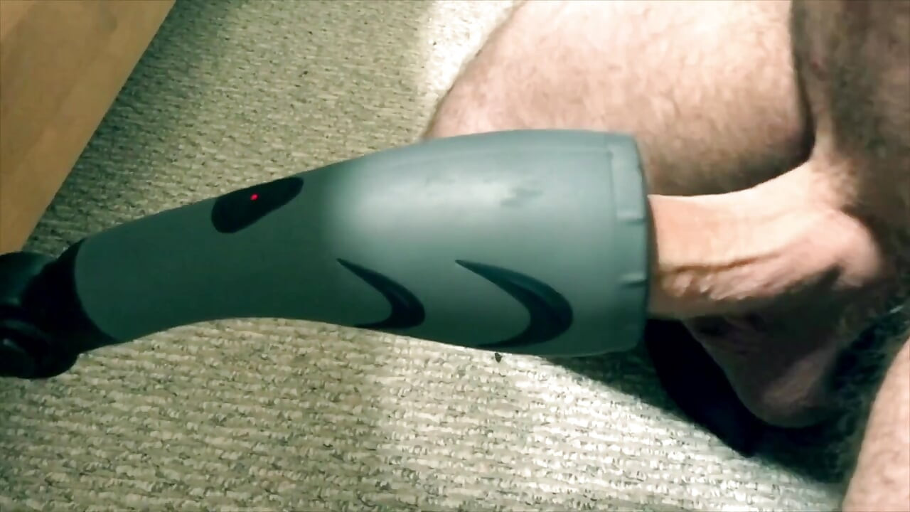 Još isječaka masturbacije i svršavanja