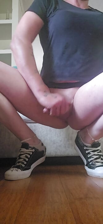 Crossdresser drka dok ne svrši