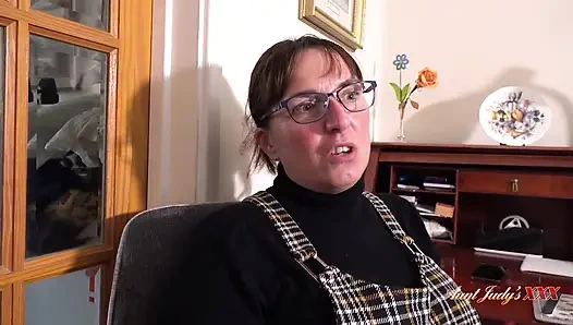 AuntJudysXXX - Your 48yo Busty MILF Boss Ruby Cattrall Sucks Your Cock at the Office