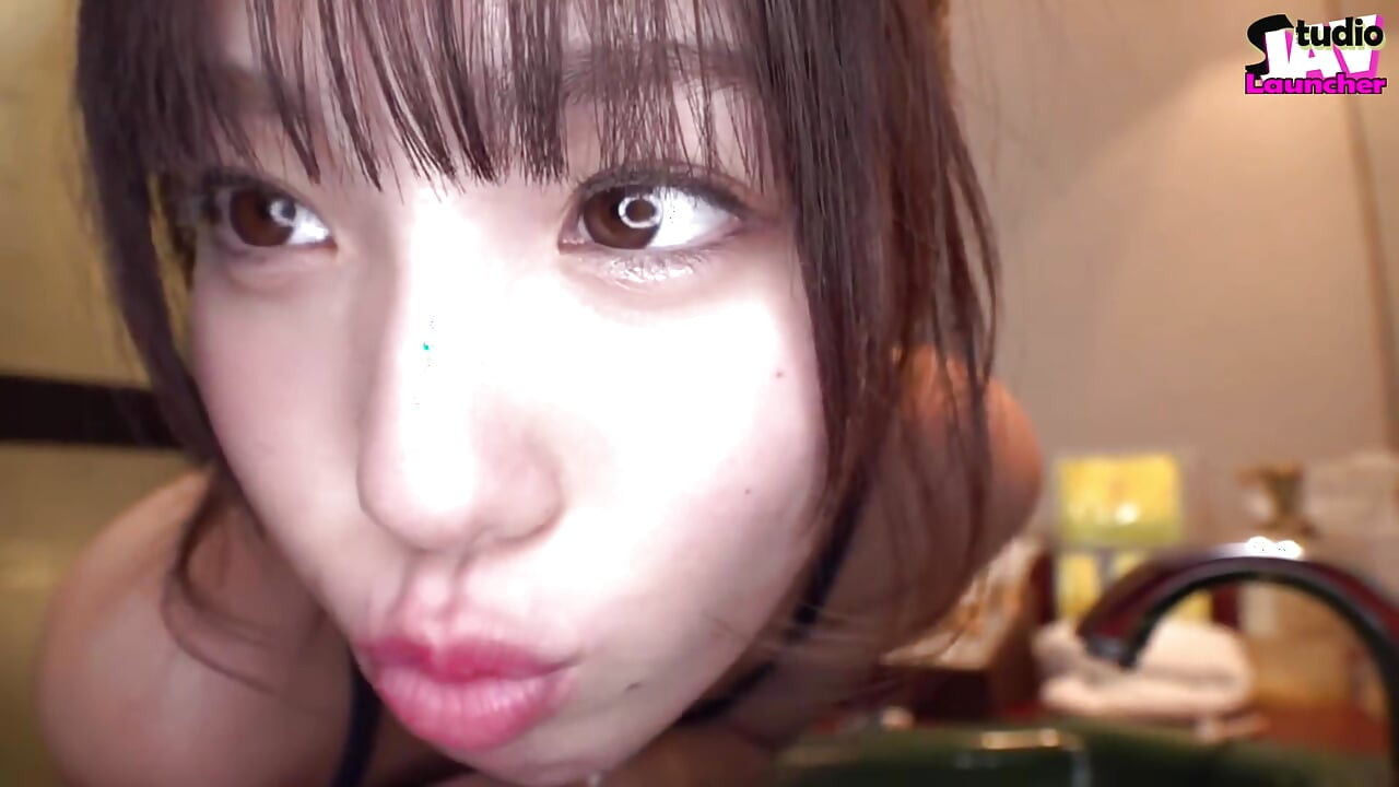 Anywhere Kiss-a Soft-lipped Beauty Turns the Whole Day Into Tongue Play Chapter-3