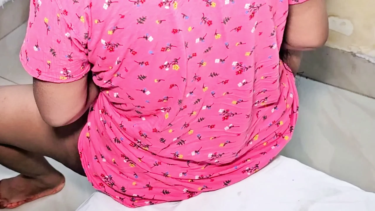Desi Hot Bhabhi ji catch her devar whole