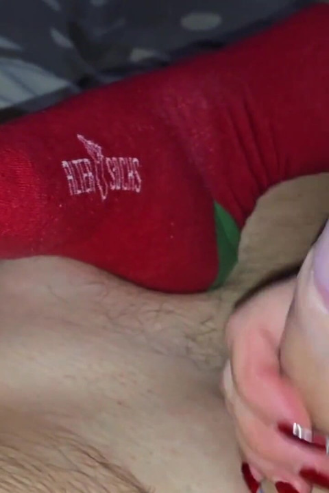 Zokni, bugyi és creampie
