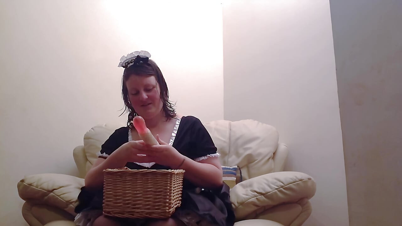 naughty maid gets caught masturbating while the house was empty