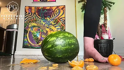 67 raksasa ukuran 16 slo-mo foot crush slow mo oranges & watermelon destruction